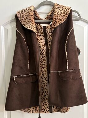 Chico's Brown Faux-Suede Vest with Leopard Print Lining